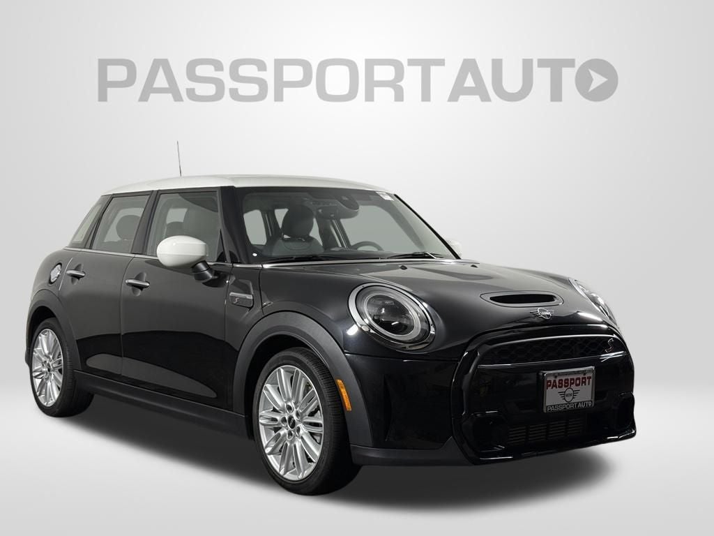 2024 MINI Cooper S Signature Hardtop 4 Door