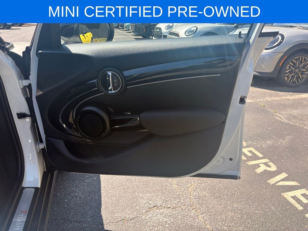 2023 MINI 4 Door Cooper S Signature