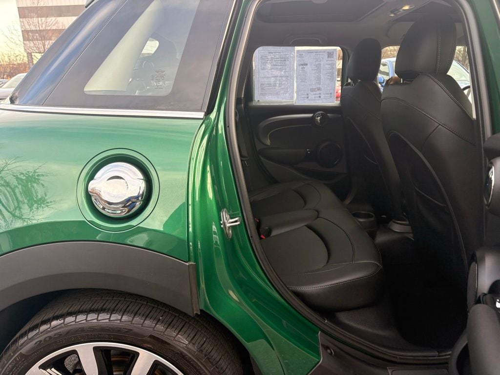 2023 MINI Cooper S Signature Hardtop 4 Door