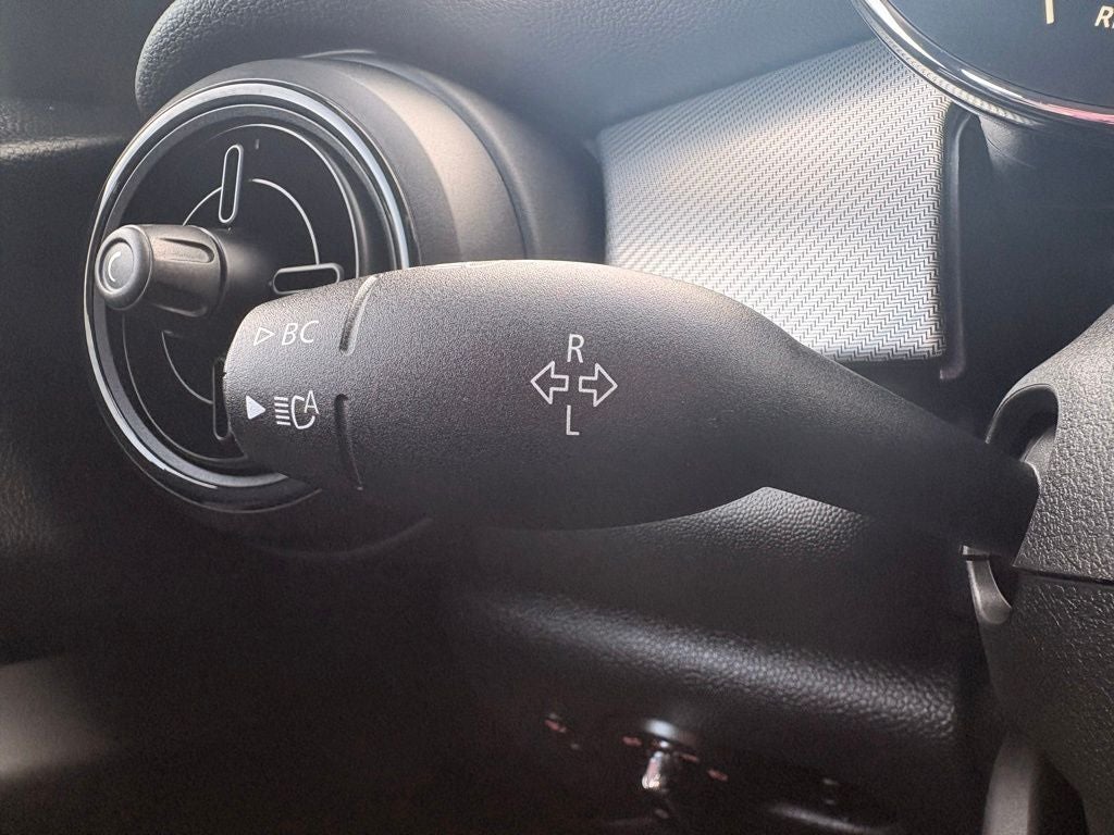 2023 MINI Cooper S Signature Hardtop 4 Door