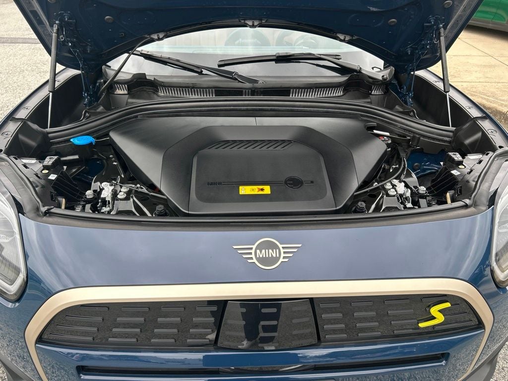 2025 MINI Cooper Countryman Signature Plus SE ALL4