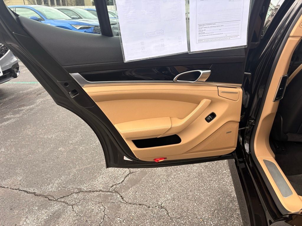 2013 Porsche Panamera Platinum Edition