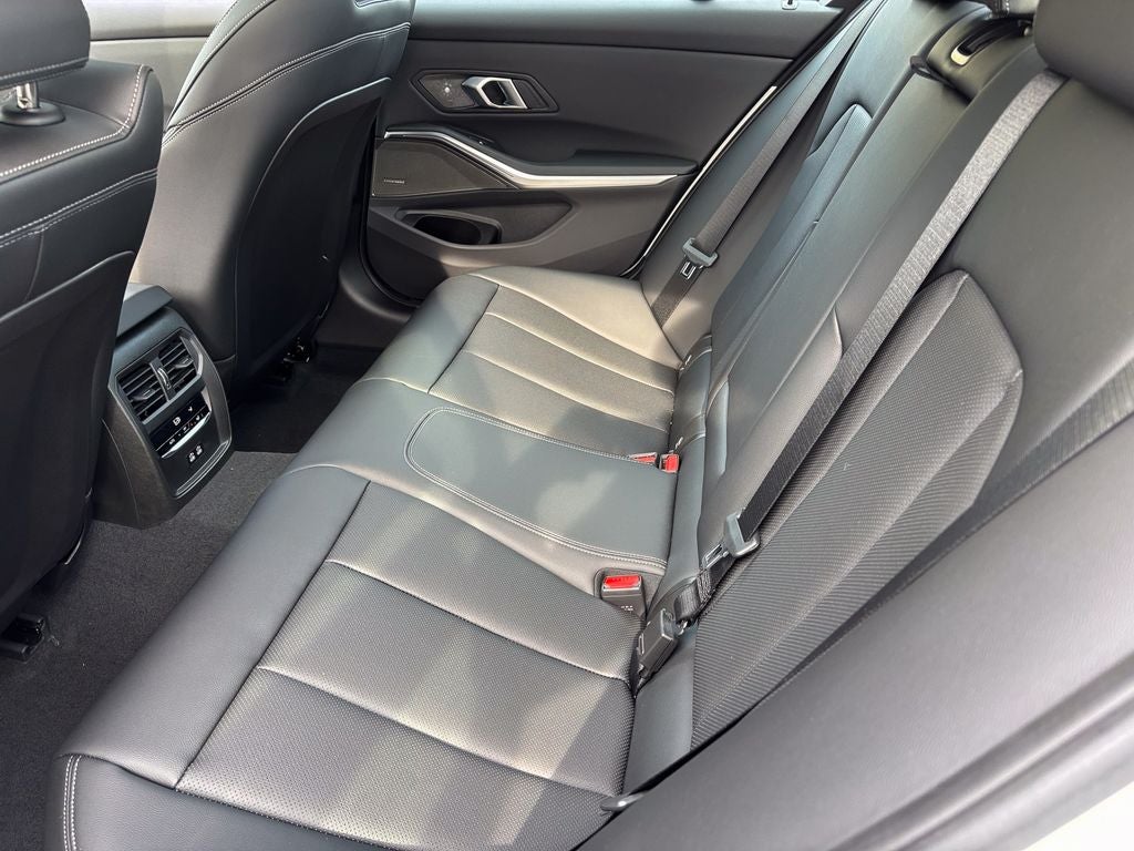 2026 BMW 3 Series 330i xDrive