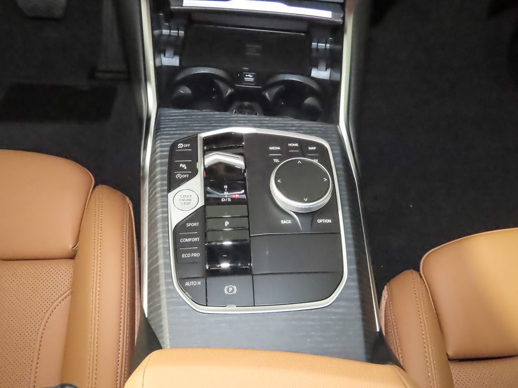2025 BMW 3 Series 330i xDrive