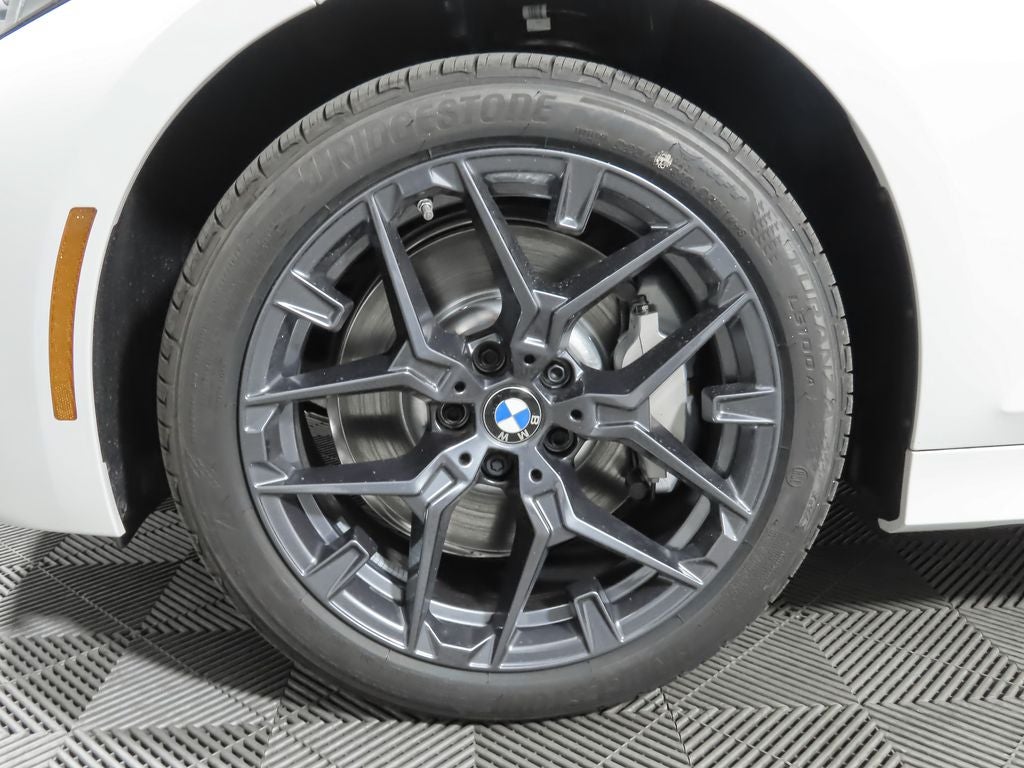 2025 BMW 3 Series 330i xDrive