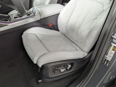 2027 BMW X7 xDrive40i