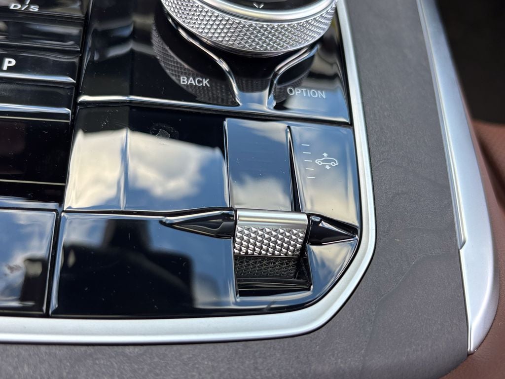 2027 BMW X7 xDrive40i