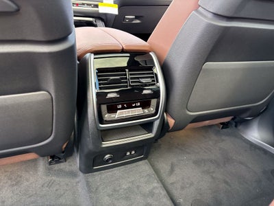 2027 BMW X7 xDrive40i