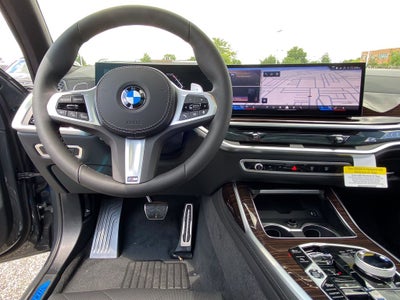 2027 BMW X7 xDrive40i