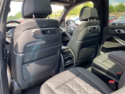2027 BMW X7 xDrive40i