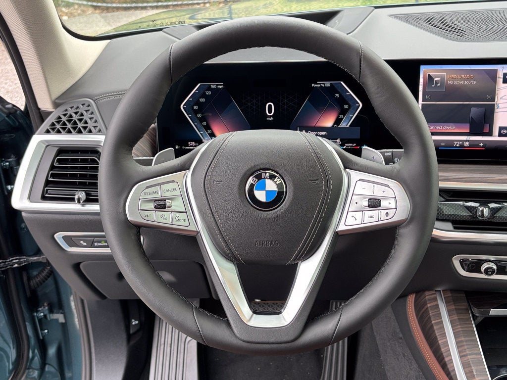 2027 BMW X7 xDrive40i