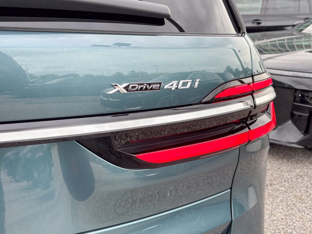 2027 BMW X7 xDrive40i
