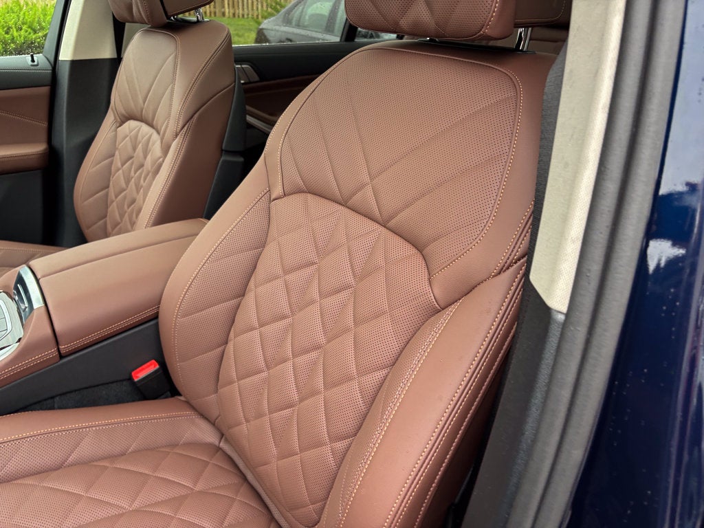 2027 BMW X7 xDrive40i