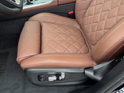 2027 BMW X7 xDrive40i