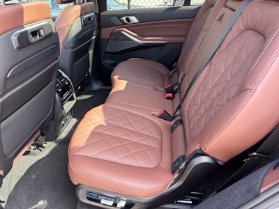 2027 BMW X7 xDrive40i