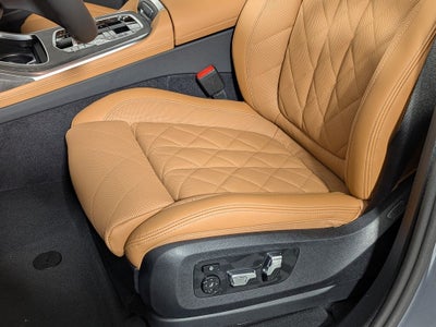 2027 BMW X7 xDrive40i