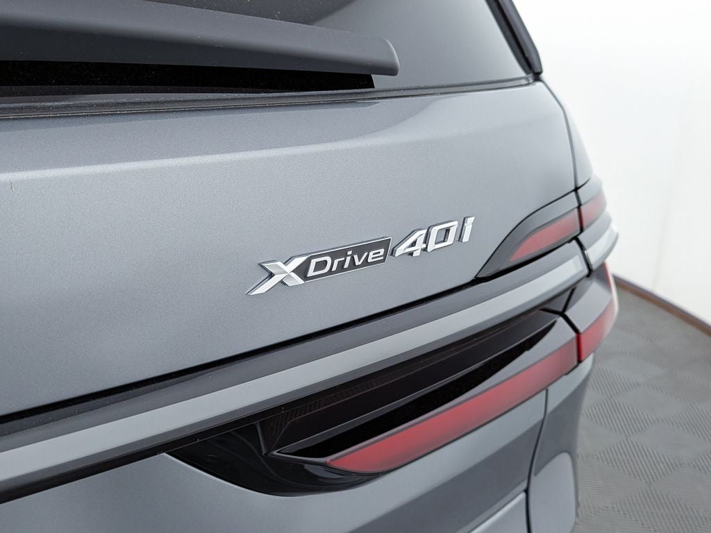 2027 BMW X7 xDrive40i