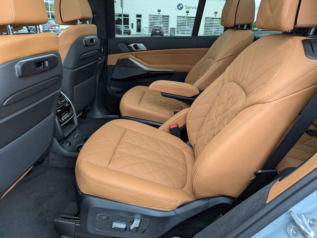 2027 BMW X7 xDrive40i