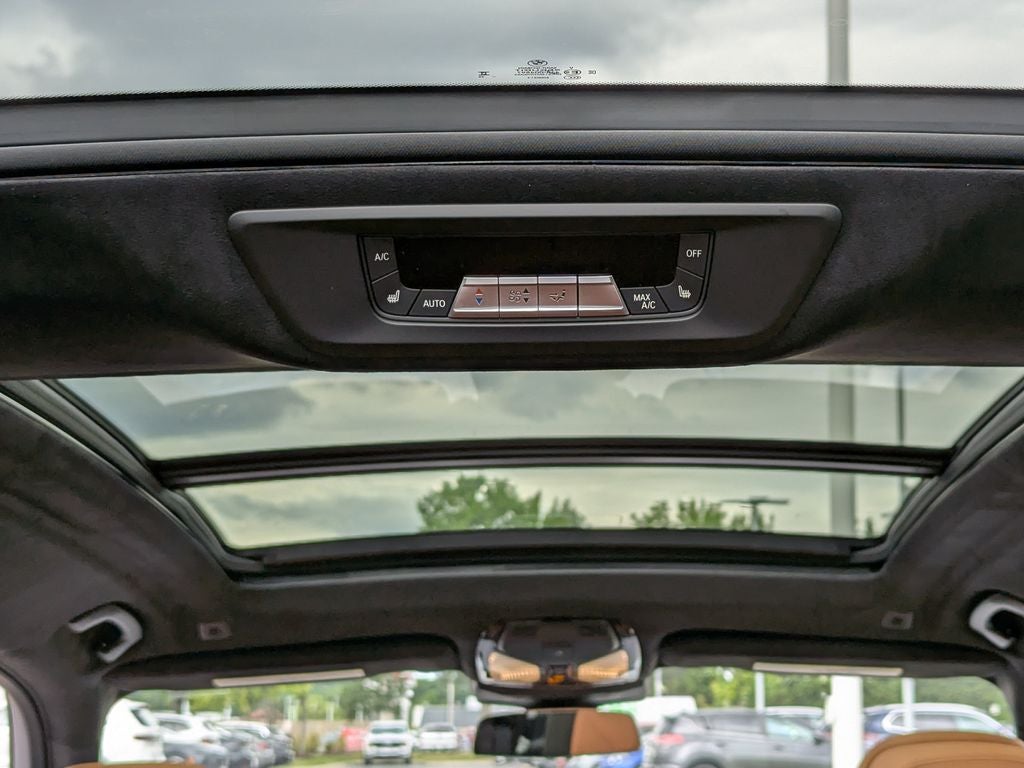 2027 BMW X7 xDrive40i