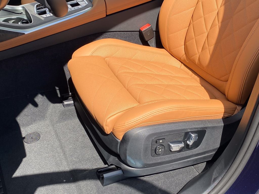 2027 BMW X7 xDrive40i