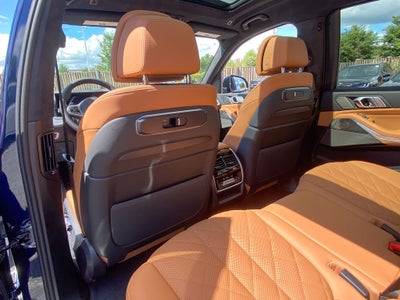 2027 BMW X7 xDrive40i