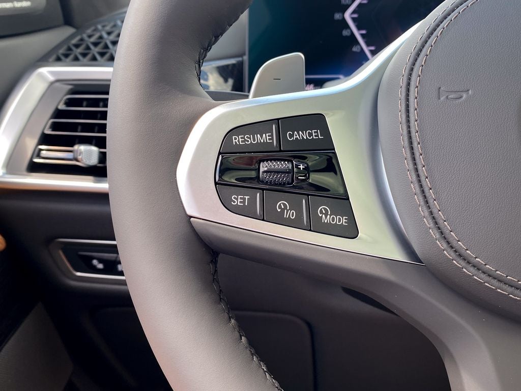 2027 BMW X7 xDrive40i