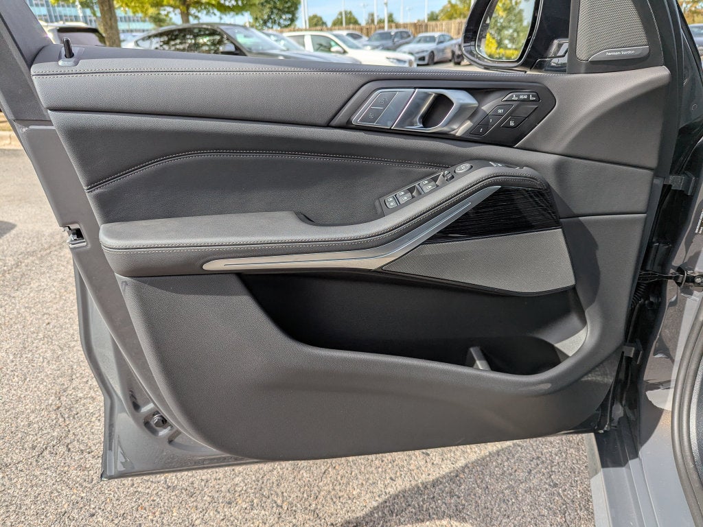 2027 BMW X7 xDrive40i