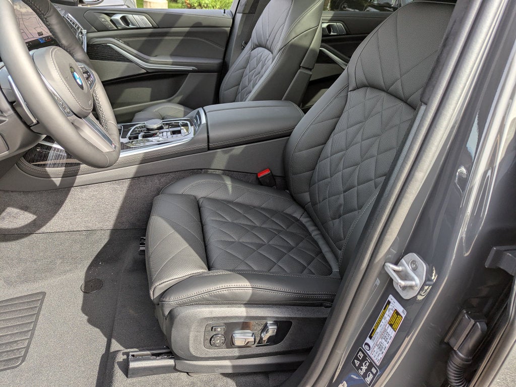 2027 BMW X7 xDrive40i