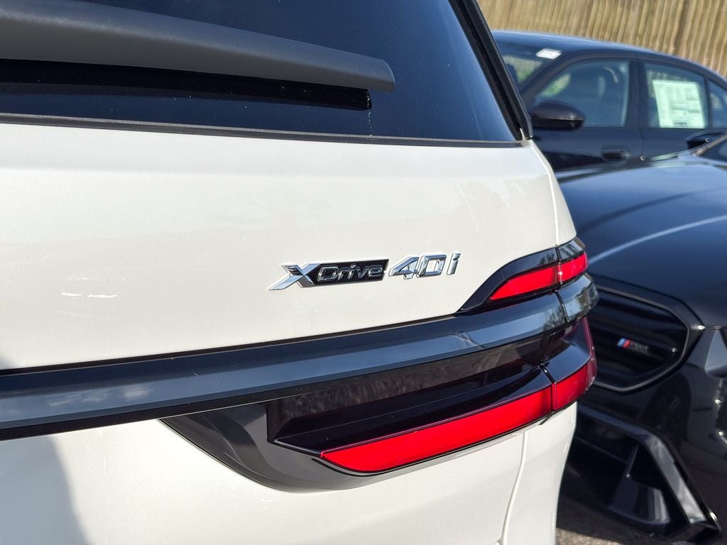 2027 BMW X7 xDrive40i