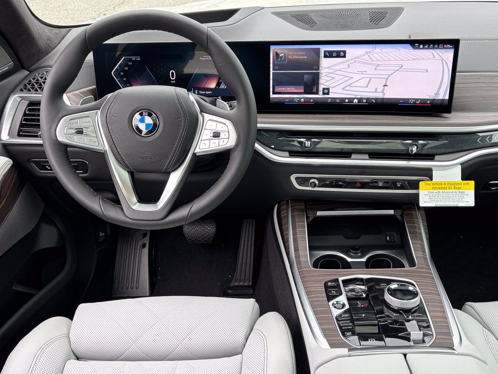 2027 BMW X7 xDrive40i