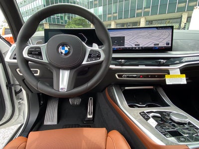 2027 BMW X7 xDrive40i