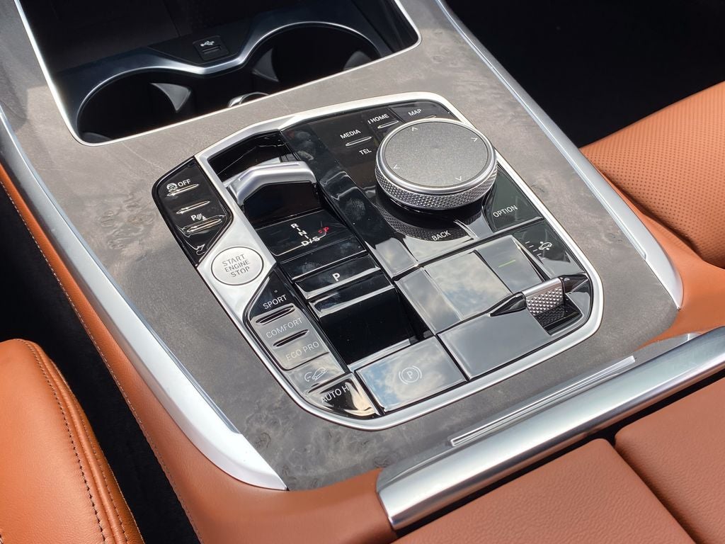 2027 BMW X7 xDrive40i