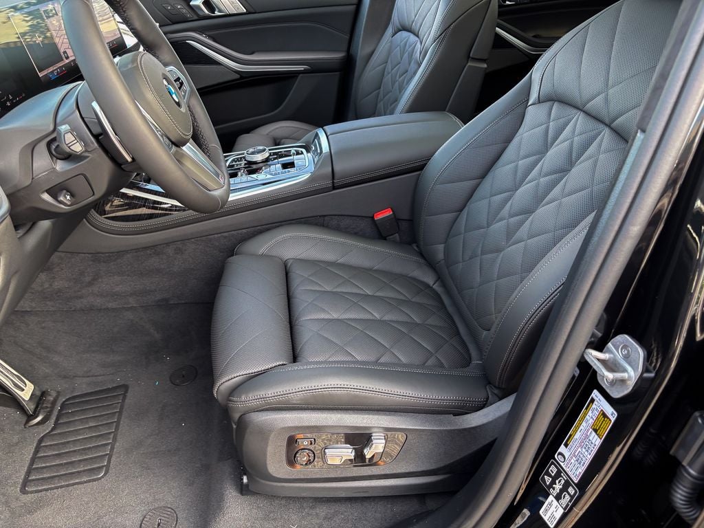 2027 BMW X7 xDrive40i