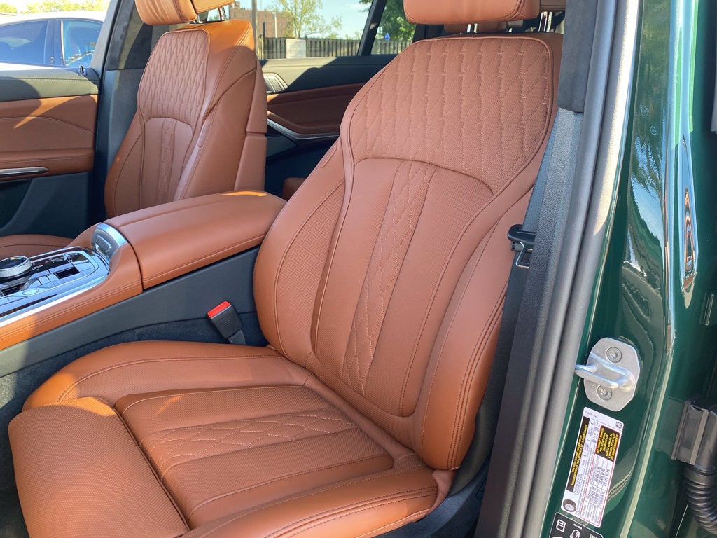 2027 BMW X7 xDrive40i