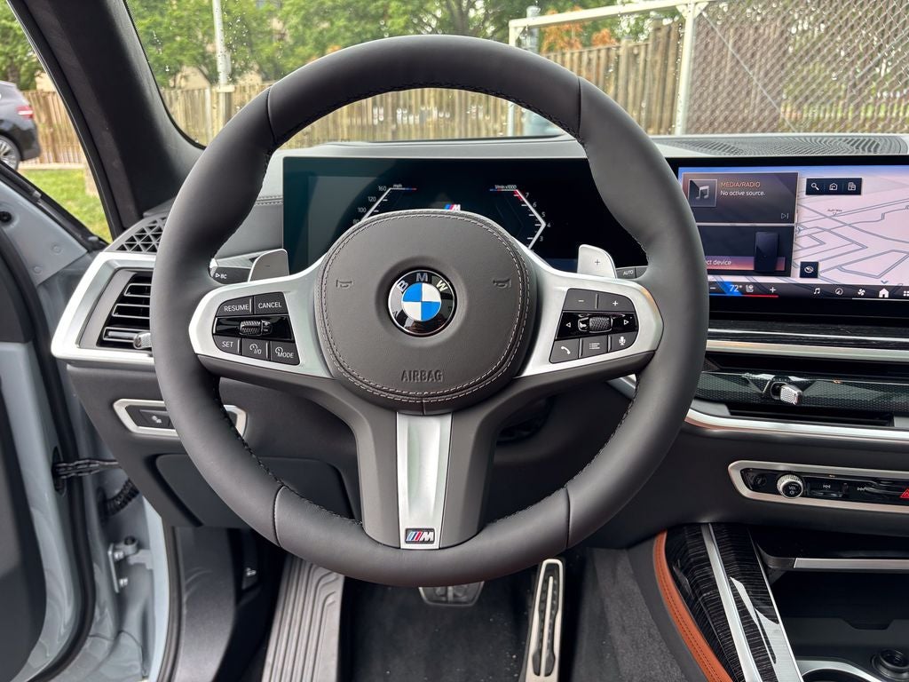 2027 BMW X7 xDrive40i