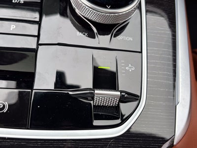 2027 BMW X7 xDrive40i