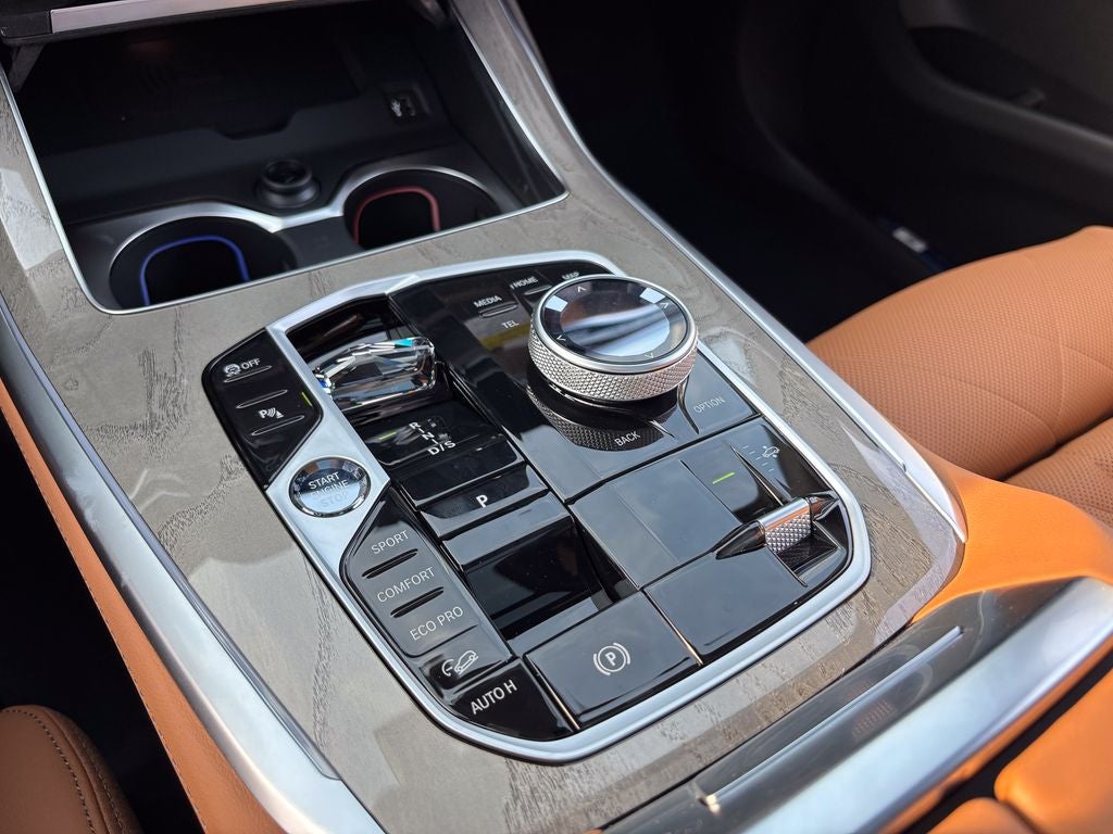 2027 BMW X7 xDrive40i
