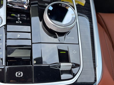 2026 BMW X7 xDrive40i