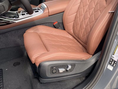 2027 BMW X7 xDrive40i