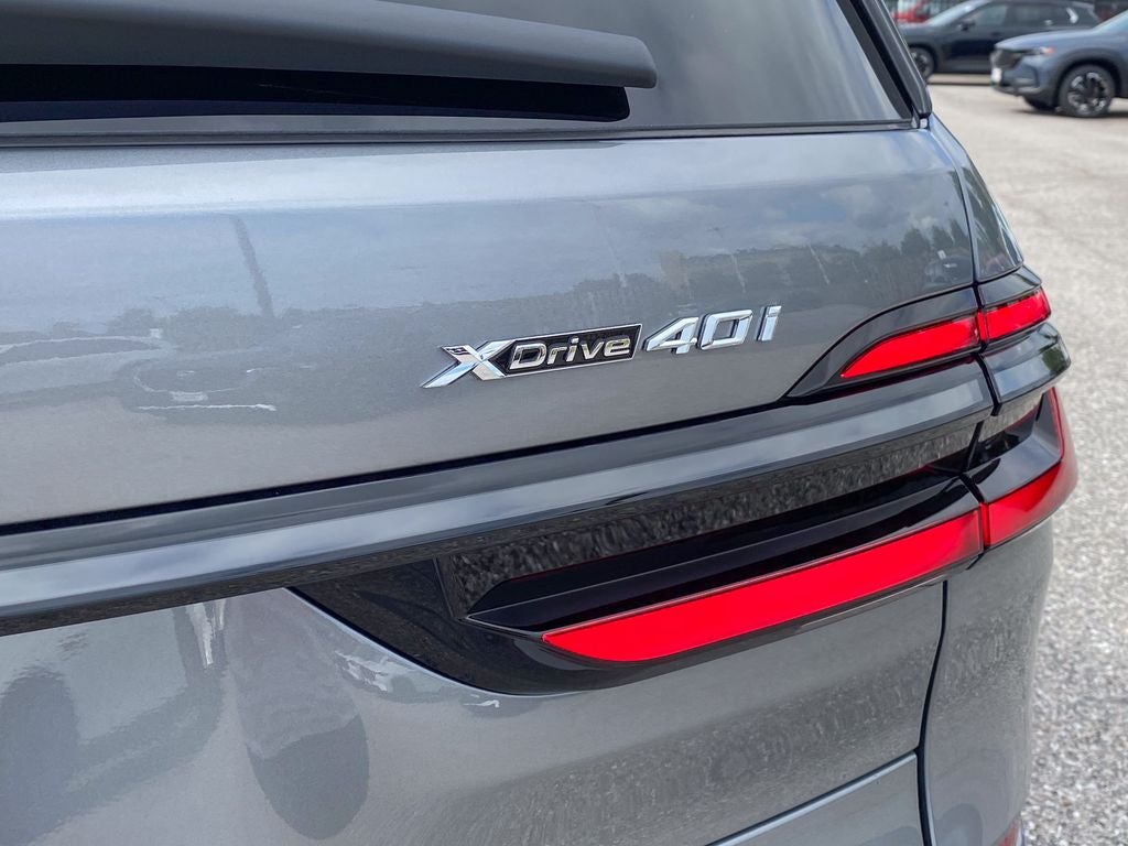 2027 BMW X7 xDrive40i