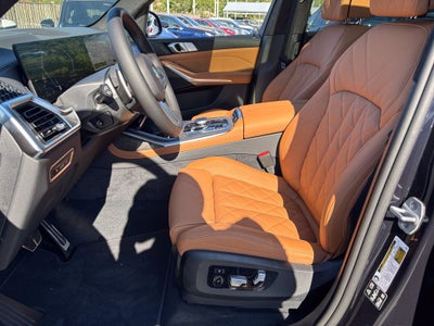 2027 BMW X7 xDrive40i