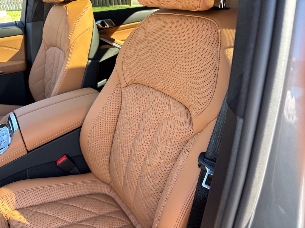 2027 BMW X7 xDrive40i