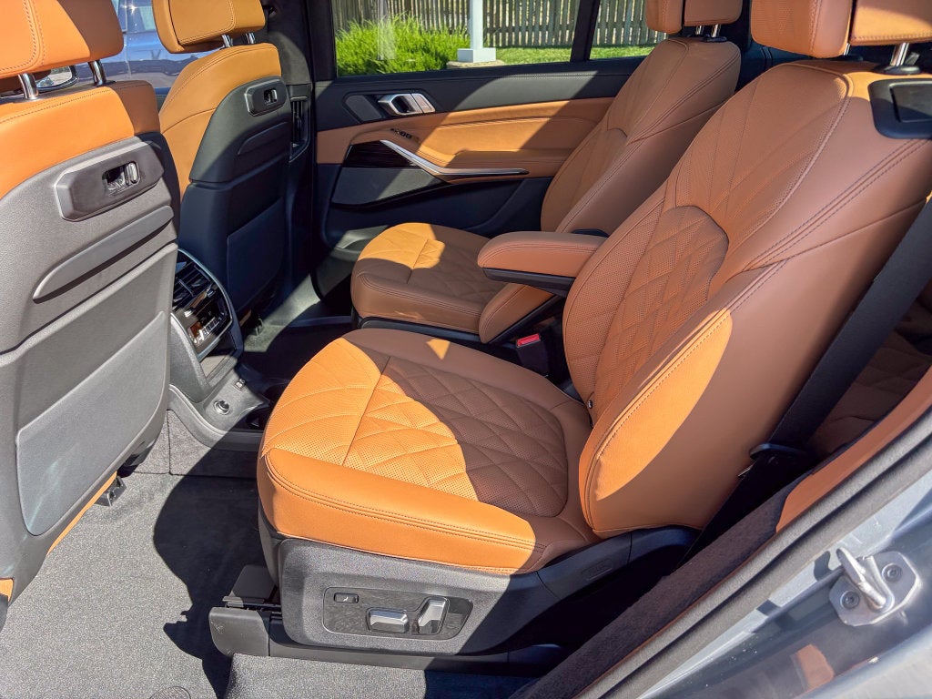 2027 BMW X7 xDrive40i
