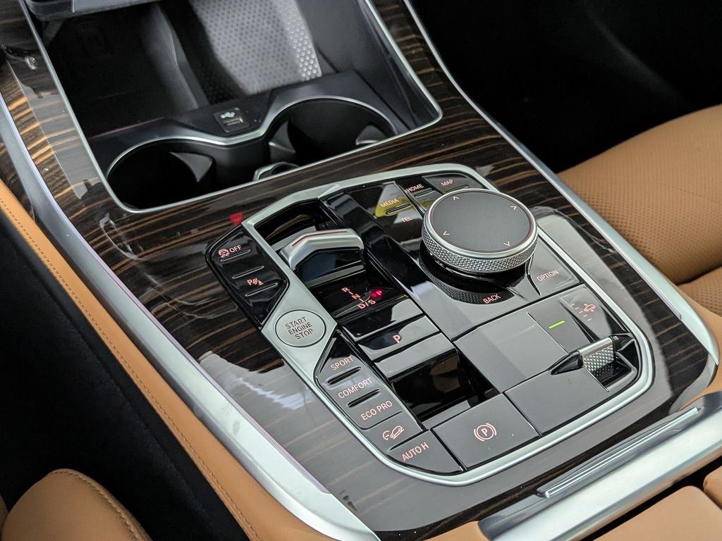 2027 BMW X7 xDrive40i