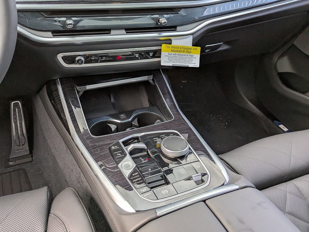 2027 BMW X7 xDrive40i