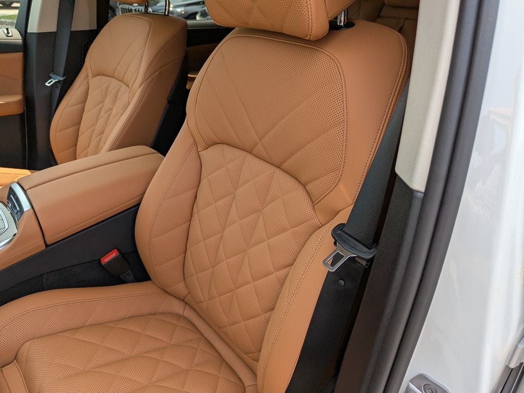 2027 BMW X7 xDrive40i