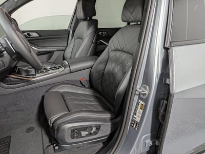 2027 BMW X7 xDrive40i