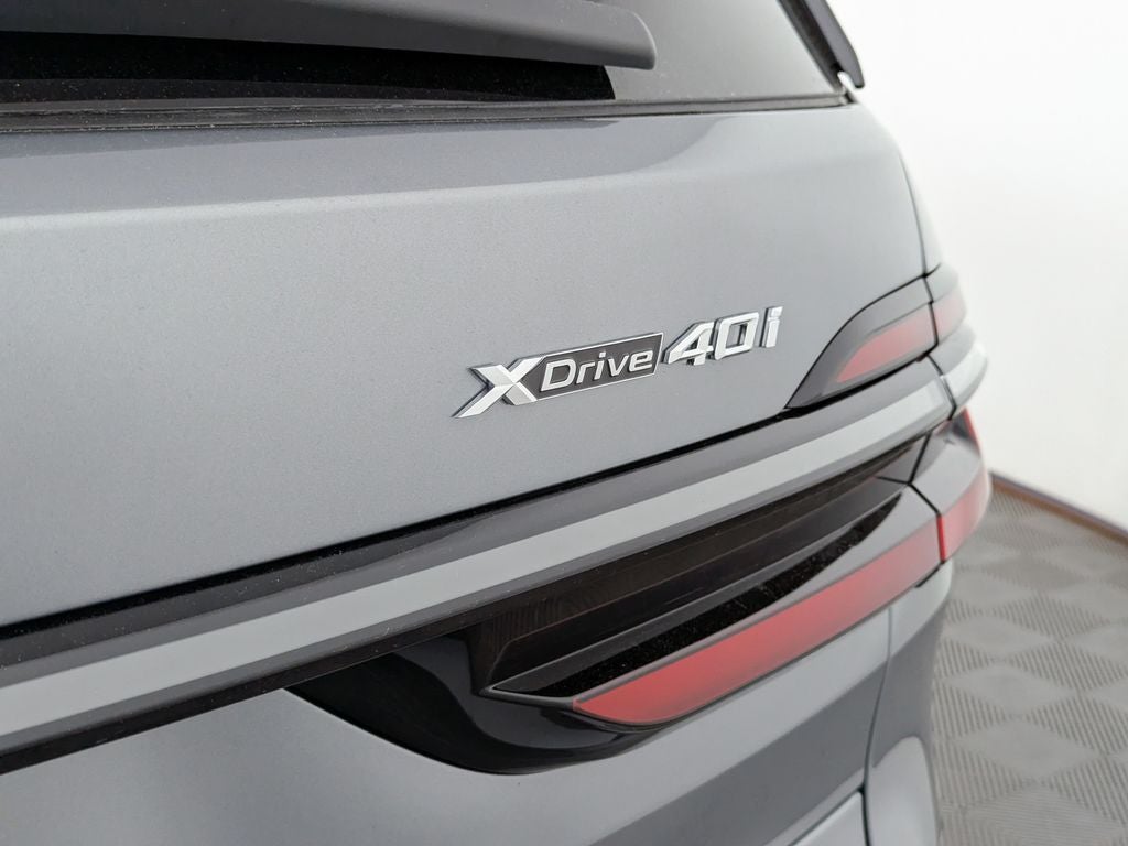 2027 BMW X7 xDrive40i