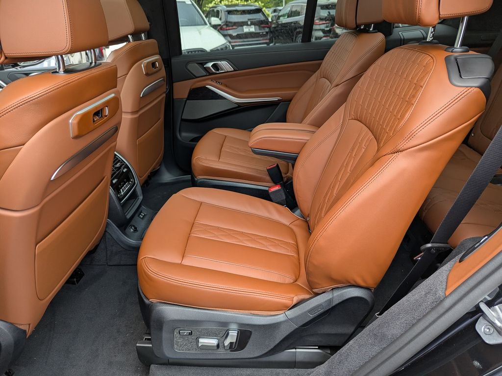 2027 BMW X7 xDrive40i