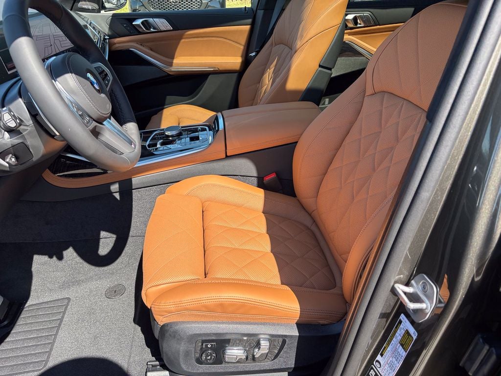 2027 BMW X7 xDrive40i